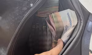 Chủ quán cơm trả lại gần một tỷ đồng