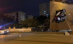 Công an Hà Nội truy tìm xe gây tai nạn khiến 2 thanh niên đi xe SH thương vong