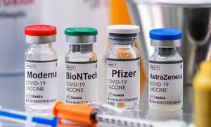 Bộ Y tế khẩn trương rà soát, đáp ứng nhu cầu vaccine phòng COVID-19