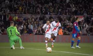 Barca thua trận thứ ba liên tiếp ở Camp Nou