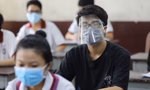 Cân nhắc cho F0 thi tốt nghiệp cùng đợt với thí sinh khác