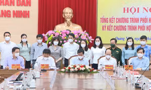 Ban Cán sự Đảng UBND tỉnh và các Ban Xây dựng Đảng Tỉnh ủy ký kết chương trình phối hợp công tác năm 2022