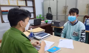 Bán xế xịn lấy tiền tiêu xài rồi giả báo bị... cướp