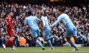 Đôi công nghẹt thở, Man City và Liverpool bất phân thắng bại