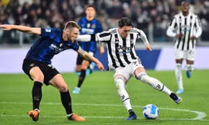 Inter giành ba điểm trên sân Juventus