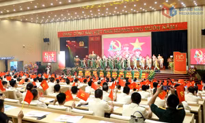 Gặp mặt kỷ niệm 80 năm Ngày truyền thống Công an nhân dân