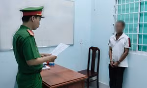 Tạm giữ hình sự đối tượng có hành vi hiếp dâm người dưới 16 tuổi