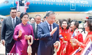 Tổng Bí thư, Chủ tịch nước Tô Lâm và Phu nhân bắt đầu thăm chính thức Vương quốc Thái Lan