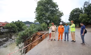 Chủ động ứng phó các điểm sạt lở, ngập lụt