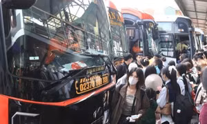 Giá cước vận tải chưa hạ nhiệt theo xăng dầu, tạo áp lực cho hành khách