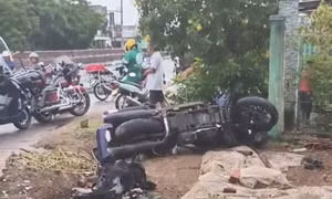 Xe mô tô phân khối lớn gặp nạn khi qua khúc cua, 2 cha con thương vong