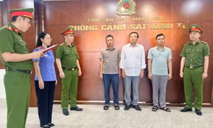 Bắt tạm giam nguyên Chủ tịch UBND xã và 2 Giám đốc công ty ở Thanh Hóa