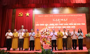 Gặp mặt chức sắc, chức việc Phật giáo nhân dịp Đại lễ Phật đản 2026