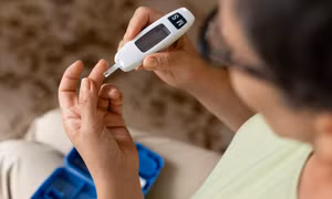 5 lưu ý cho người bệnh tiểu đường ngày nắng nóng