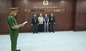 Triệt phá đường dây sản xuất và buôn bán thuốc đông dược trái phép tại TPHCM