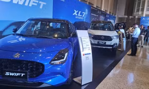 Thị trường ô tô giảm tốc, nhiều mẫu xe ế ẩm dù giảm giá sâu