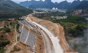 Quyết tâm thông tuyến QL279 trong tháng 6
