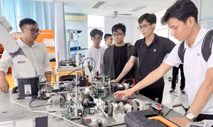 Tiêu chuẩn hưởng học bổng trong các ngành khoa học, kỹ thuật và công nghệ chiến lược