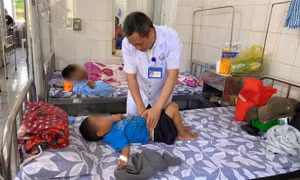 Bộ Y tế yêu cầu điều tra vụ 46 người nhập viện nghi ngộ độc sau khi ăn bánh mì