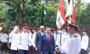 Lễ đón Tổng Bí thư, Chủ tịch nước Tô Lâm và Phu nhân thăm cấp Nhà nước tới Cộng hòa Singapore