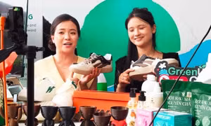 Sàn thương mại điện tử đua tăng phí, người bán hàng 'khóc ròng'