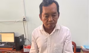 Chém người trọng thương vì nghi có quan hệ tình cảm với vợ cũ