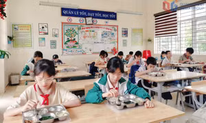 Kiểm soát chặt chẽ thực phẩm học đường