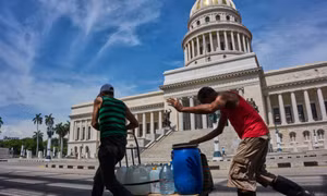 Khủng hoảng nhiên liệu khiến hàng triệu người Cuba thiếu nước sinh hoạt