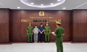 Triệt phá đường dây sản xuất, tiêu thụ hơn 4 tấn bột ngọt giả nhãn hiệu Ajinomoto
