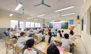 Bộ GDĐT cho phép dạy thêm trong nhà trường nhưng không quá 45 em/lớp
