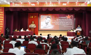 Hội thảo khoa học “Cán bộ, đảng viên Khối thi đua các đơn vị trực thuộc Tỉnh ủy học tập và làm theo tư tưởng, đạo đức, phong cách Hồ Chí Minh”