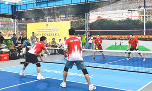 Lãnh đạo cấp Cục tranh tài môn Pickleball Hội thao Công an nhân dân