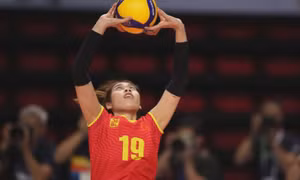 FIVB đổi luật, một ngôi sao bóng chuyền Việt Nam bị thiệt thòi
