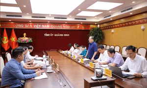 Đồng chí Bí thư Tỉnh ủy làm việc với Viện An ninh phi truyền thống