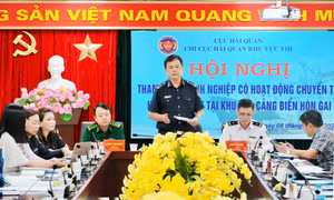 Tham vấn doanh nghiệp có hoạt động chuyển tải hàng hóa XNK tại khu vực cảng biển Hòn Gai