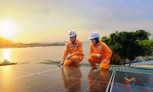 Thúc đẩy điện mặt trời mái nhà, hướng tới tăng trưởng xanh