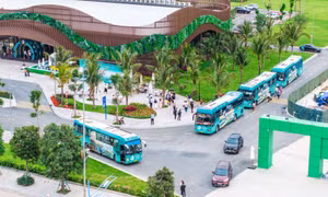 Khách Hà Nội bất ngờ trước tiến độ thần tốc tại Global Gate Hạ Long: “Vinhomes nói là làm và làm rất nhanh”