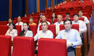 Đoàn Đại biểu tỉnh Quảng Ninh tham dự phiên làm việc đầu tiên Đại hội MTTQ Việt Nam lần thứ XI