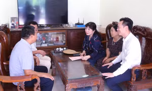 Đoàn ĐBQH tỉnh khảo sát việc thực hiện chính sách pháp luật về đất đai tại xã Lương Minh, Kỳ Thượng