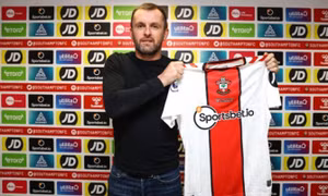Southampton bổ nhiệm tân HLV