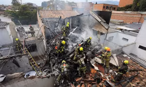 Colombia: Một máy bay loại nhỏ lao xuống khu dân cư khiến 8 người thiệt mạng
