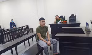Làm trung gian lừa “chạy án”, kê thêm 300 triệu đút túi