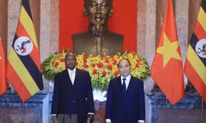 Chủ tịch nước Nguyễn Xuân Phúc hội đàm với Tổng thống Cộng hòa Uganda