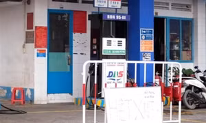Bộ Công Thương lên 2 kịch bản xăng dầu cho năm 2023
