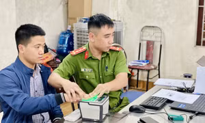 Công an TP Cẩm Phả: Quyết tâm hoàn thành cao điểm "90 ngày, đêm" thực hiện Đề án 06