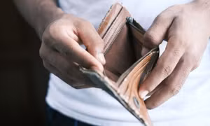 Những thói quen chi tiêu xấu cần loại bỏ