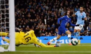 Man City loại Chelsea khỏi Cup Liên đoàn