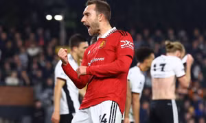 Man Utd thắng ở phút bù cuối