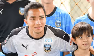 Chanathip không sang Việt Nam đá giao hữu
