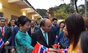 Chủ tịch nước Nguyễn Xuân Phúc thăm cộng đồng kiều bào tại Thái Lan